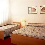 Centro Отель 2*