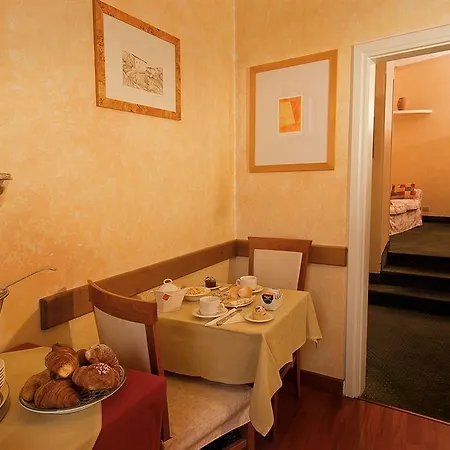 中心酒店 酒店 2*